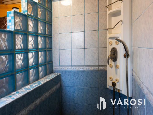 Kübekházi Csoda befektetésre és lakóházra