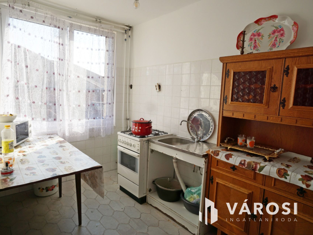 Központi több generációs családi ház a piac térnél