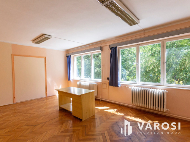 Kiadó 99 m2-es, több szobás iroda