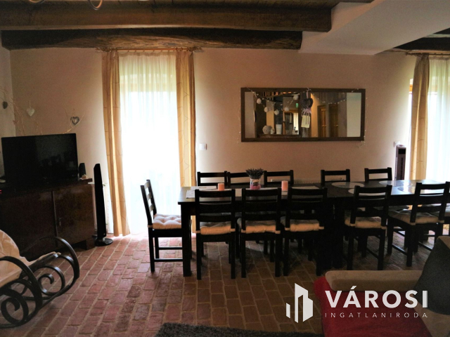 Komlósdon ház+gazdasági épület+14400m2 szántó jó gazdára vár