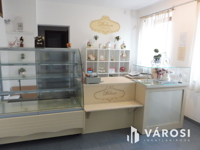 Inflációt enyhítő,befektetés Makó belvárosában!