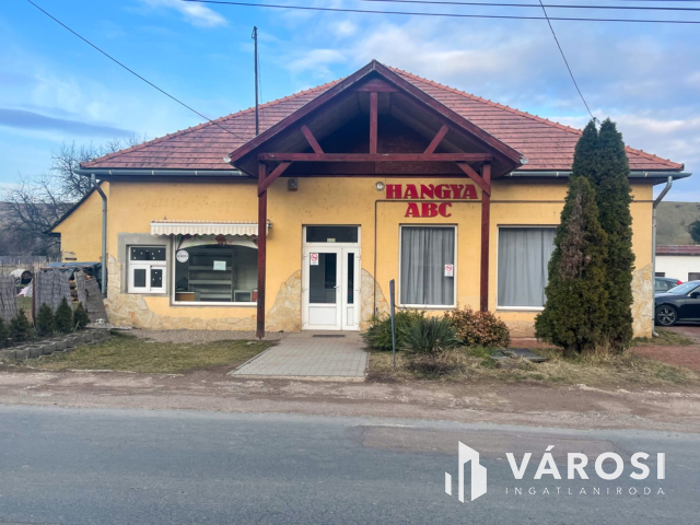 Homokterenyén eladó a Hangya ABC!