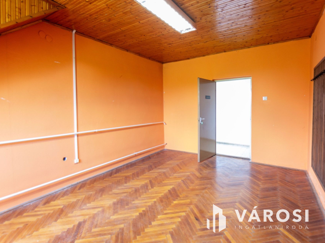 Kiadó irodák: 17 - 35 m2 között