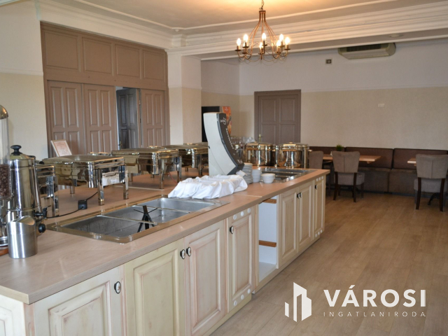 Balatonnál, étterem, hotel, wellness és rendezvényközpont !