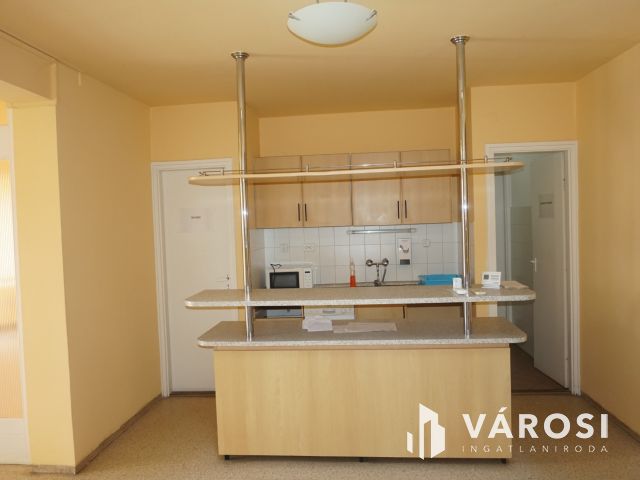 Fiatalos irodaház hosszú távra kiadó!