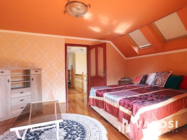 Parádon több generációs családi ház eladó