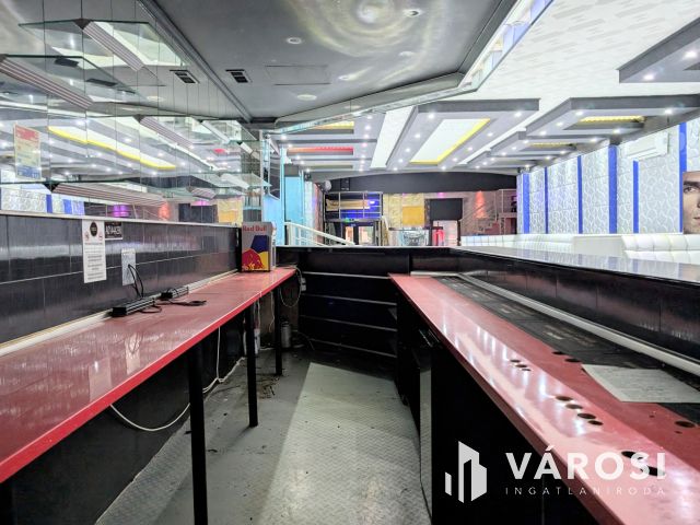 Szórakozóhely Gyula belvárosának legszebb részén kiadó!