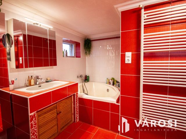 Tágas, kényelmes otthon Szeged-Kiskundorozsmán!