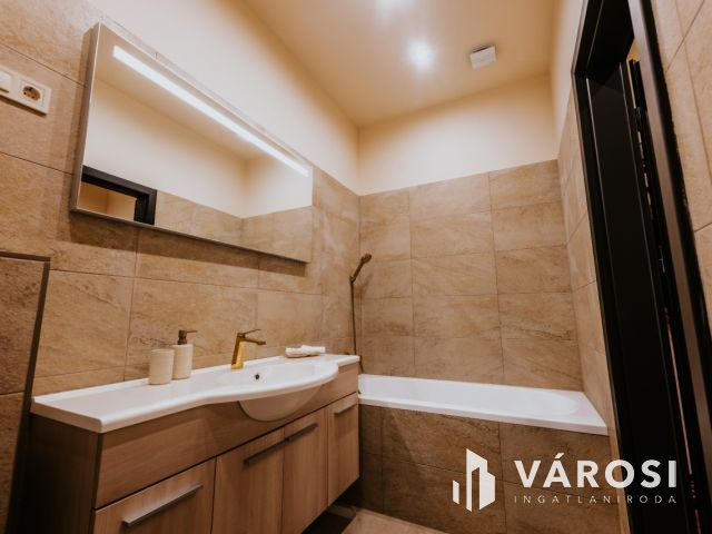 Különleges,értékes,extra "Mini Hotel" eladó.