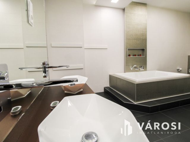 Páratlan luxus és high-tech kényelem Szeged szívében