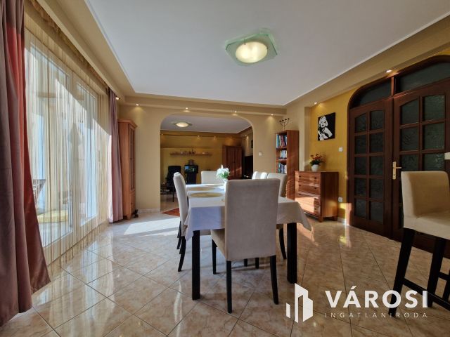 Lenyűgöző kilátás, prémium életérzés Táborhegyen!