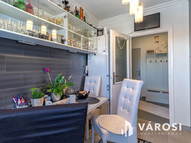 Stílusos, tágas tégla lakás, modern belső térrel