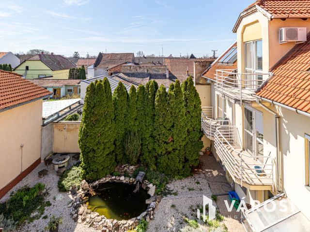 Stílusos, tágas tégla lakás, modern belső térrel