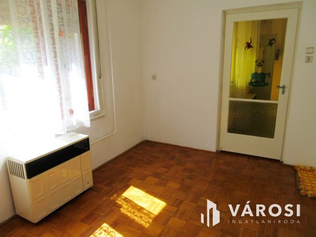 Szuper téglaház Tótkomlóson – akár két generációnak is!