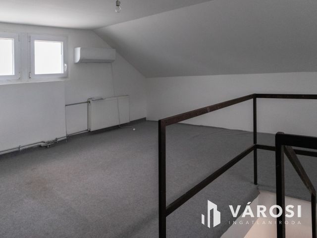 Zártkerti Családi ház Sándorfalván