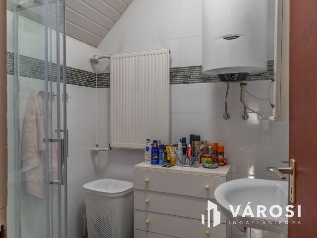 Stílusos, felújított családi ház Orosházán