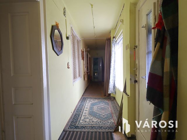 Felújítandó beépített verandás ház eladó Recsken