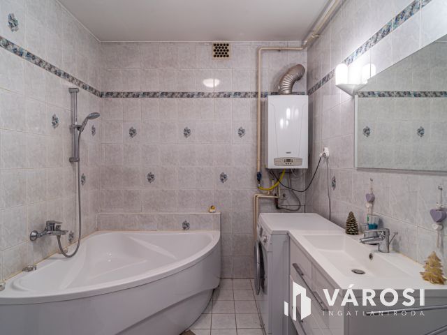 Felhők felett Móravárosban