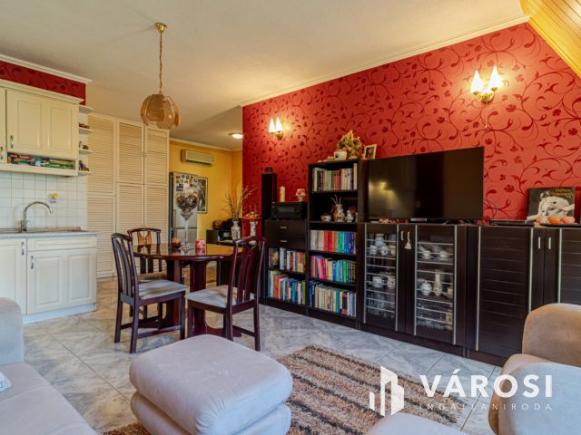 Felhők felett Móravárosban