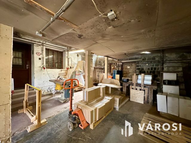 Kisüzemi tevékenységre alkalmas telephely eladó!