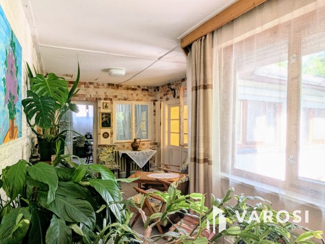 Családi ház gyönyörű kerttel!