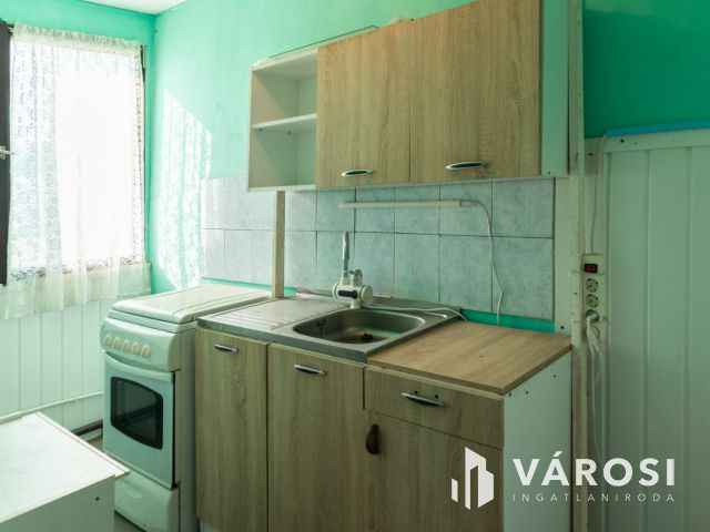 Szatymazi zártkertben könnyűszerkezetes házikó