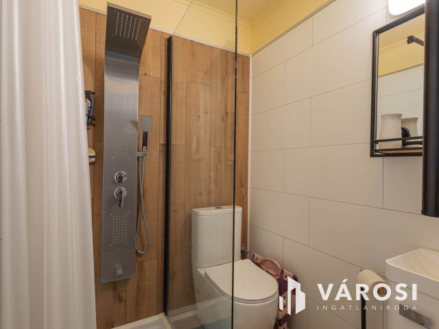 Galériás dorozsmai ikerház teljesen felújítva