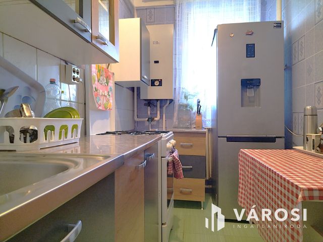 Eladó három szobás lakás!