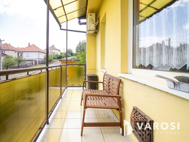 Két szintes családi ház nagy garázssal Egerben!