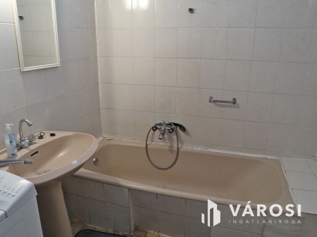 Polgári jellegű családi ház a Békési Gyógyfürdő közelében