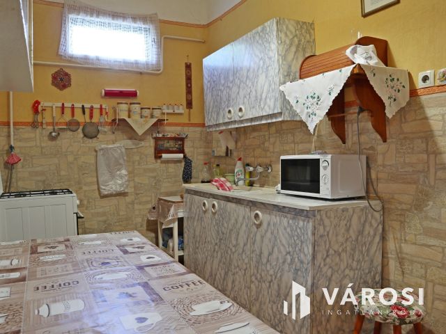 Polgári jellegű családi ház a Békési Gyógyfürdő közelében