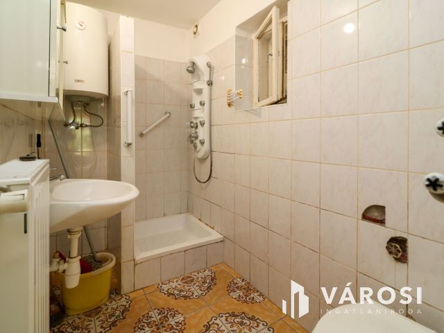 Családi ház eladó Bordány központjában