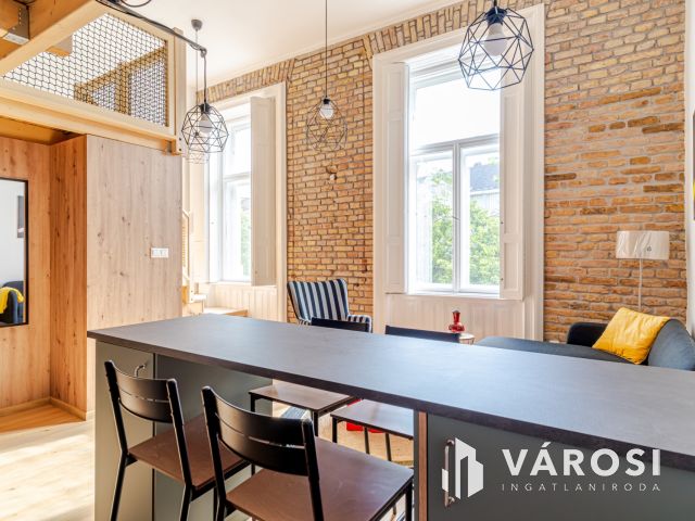 Kétlakásos kulcsrakész befektetés Reök-palotával szemben!