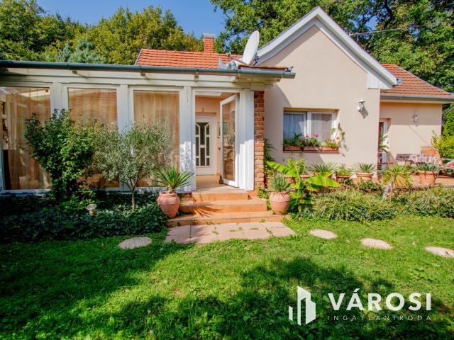 Gosztolában, beleszeretős ház új szerelmét várja!