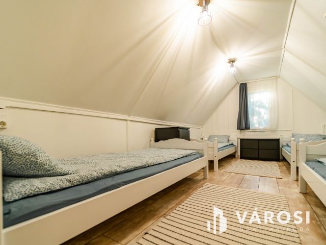 Szanazugi apartmanházak medencével,jakuzzival