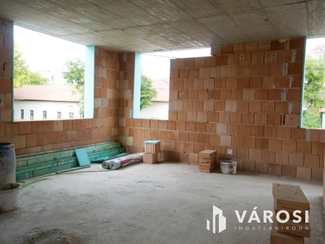 Prémium tetőteraszos, új építésű lakás Bókaitelepen