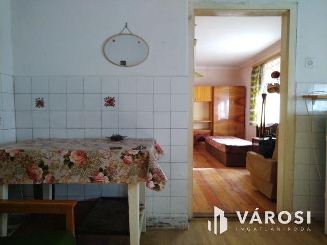 Kedvező áron eladó családi ház Vizsláson