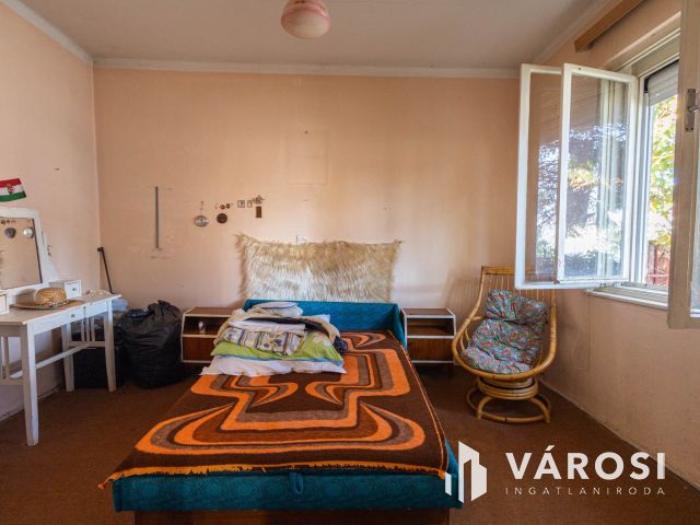 Családi ház tele lehetőséggel!