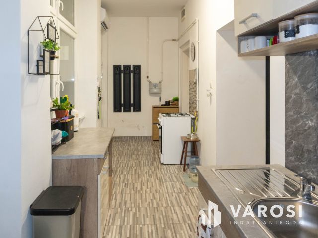 Többgenerációs Családi ház  Kiskundorozsma központi részén.