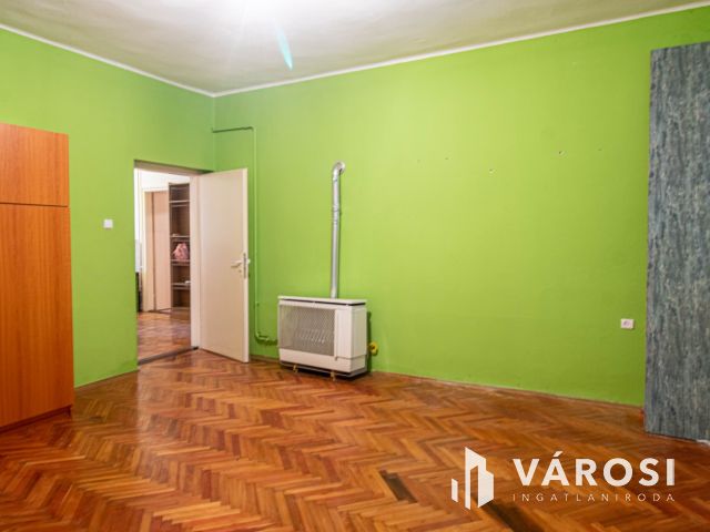 Tágas családi ház remek áron