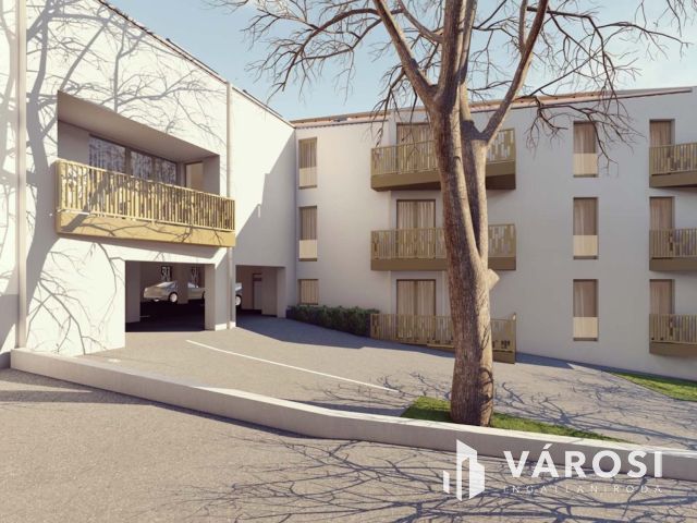 Belső 2 szintes, 4 szobás lakás loggia-val (96 m² + 10 m²)