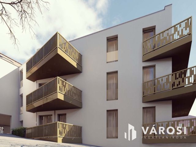 Belső 2 szintes, 4 szobás lakás loggia-val (96 m² + 10 m²)