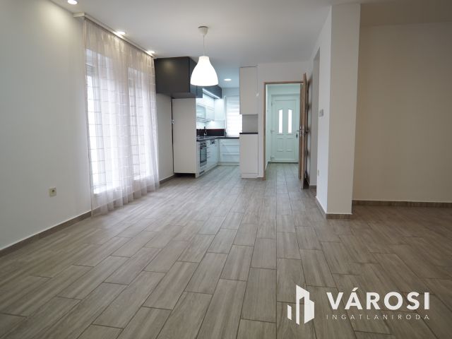 Minőségi, igényesen felújított Sorházi lakás!