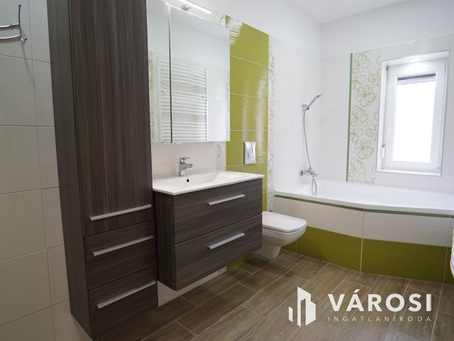 Minőségi, igényesen felújított Sorházi lakás!