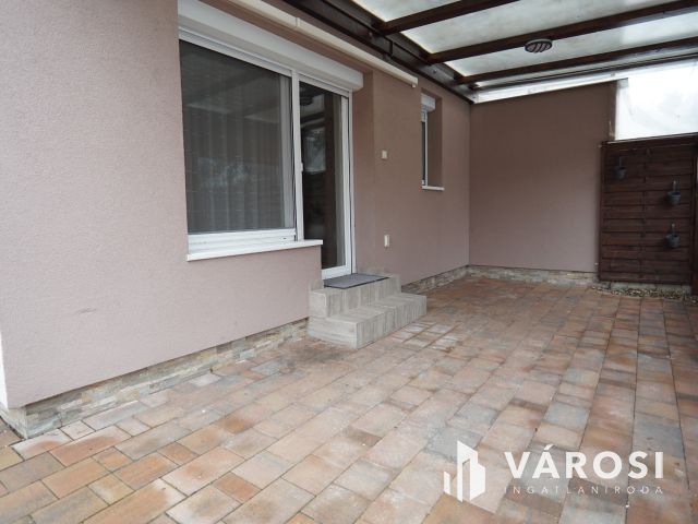 Minőségi, igényesen felújított Sorházi lakás!