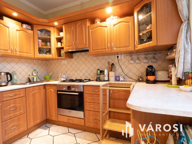 Algyői 4 szobás ikerház