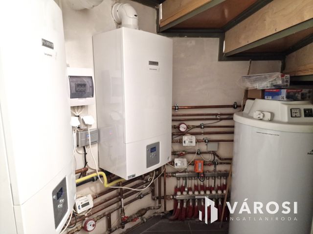 Korszerűsített Prémium Ingatlan, ÜZLET+2LAKÁS