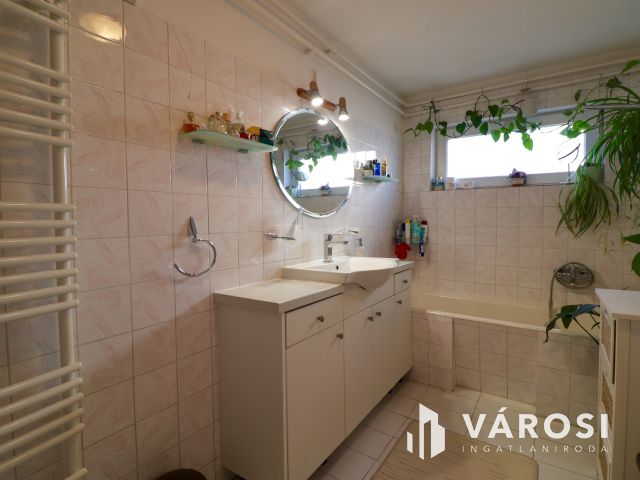 Belvárosi családi ház