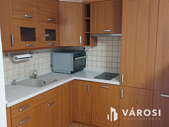 Otthonos  lakás kiadó  a XIII. kerületben, Parkolóval