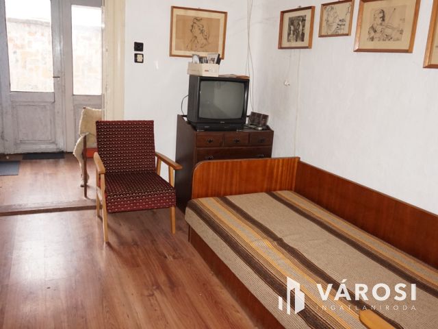 Felújítandó ház Vásárhely belváros közeli részén